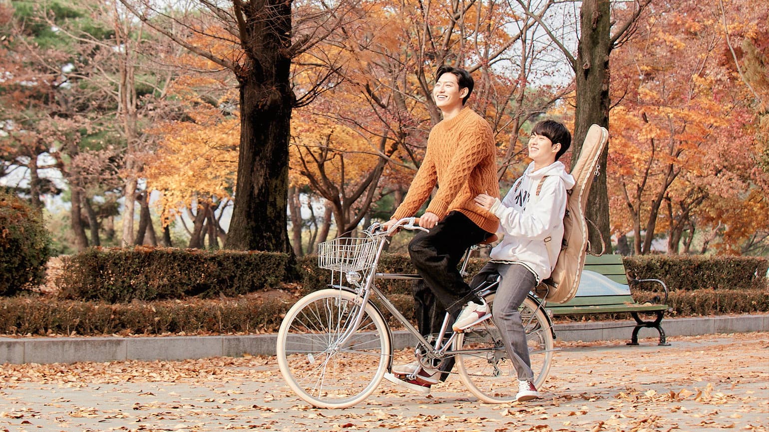 Sing My Crush backdrop